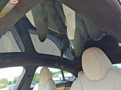 2022 Tesla Model S Base