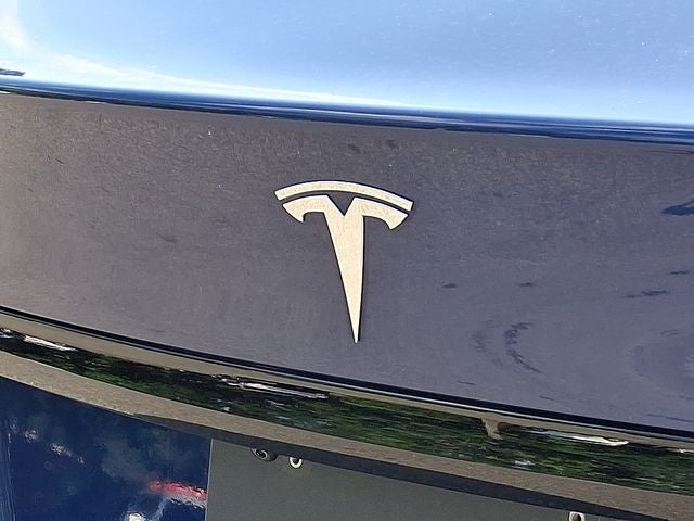 2022 Tesla Model S Base