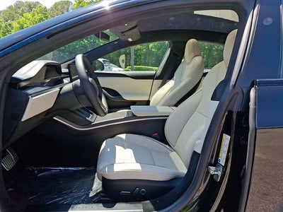 2023 Tesla Model S Plaid