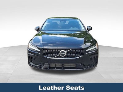 2023 Volvo S60 Recharge Plug-In Hybrid T8 Plus Dark Theme
