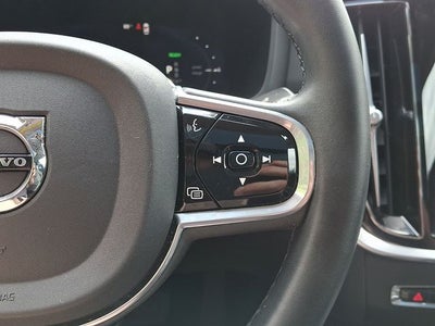 2023 Volvo S60 Recharge Plug-In Hybrid T8 Plus Dark Theme