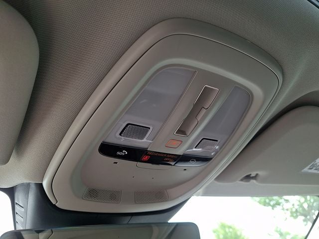 2023 Volvo S60 Recharge Plug-In Hybrid T8 Plus Dark Theme