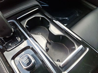 2023 Volvo S60 Recharge Plug-In Hybrid T8 Plus Dark Theme