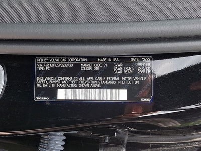 2023 Volvo S60 Recharge Plug-In Hybrid T8 Plus Dark Theme