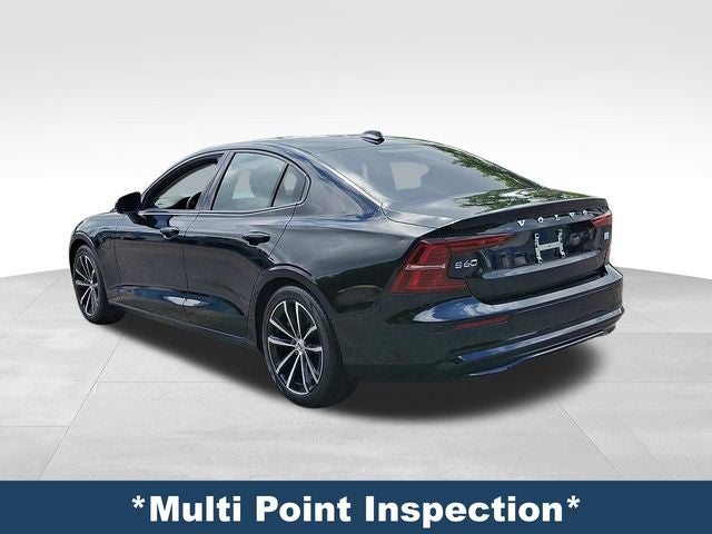 2023 Volvo S60 Recharge Plug-In Hybrid T8 Plus Dark Theme