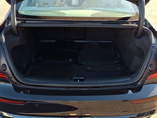 2024 Volvo S60 B5 Core Dark Theme