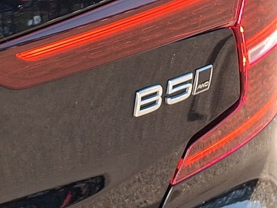 2024 Volvo S60 B5 Core Dark Theme