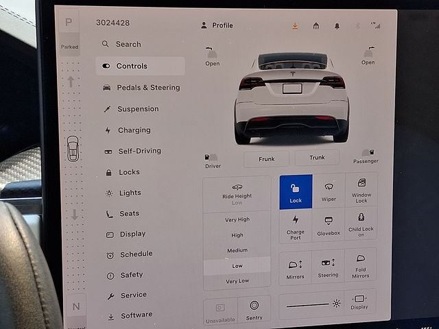 2022 Tesla Model X Plaid