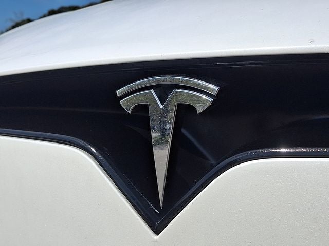 2022 Tesla Model X Base