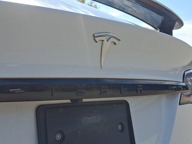 2022 Tesla Model X Base