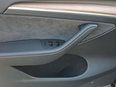 2025 Tesla Model Y Long Range