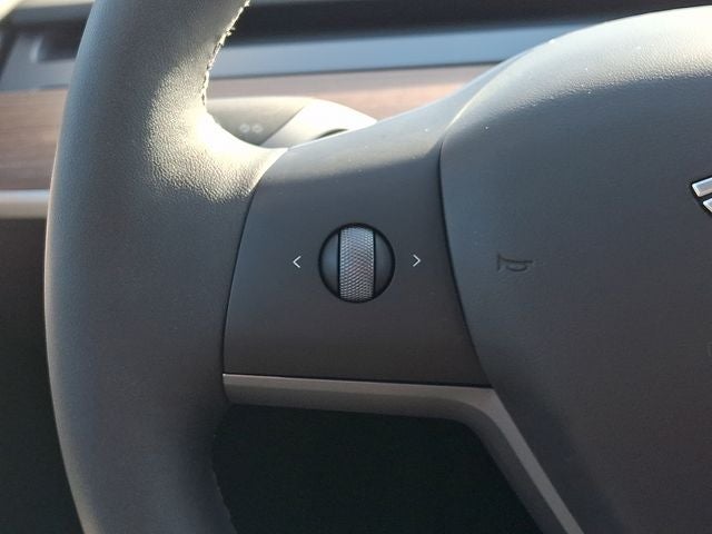 2025 Tesla Model Y Long Range