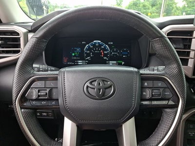2024 Toyota Sequoia SR5
