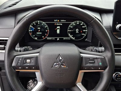 2024 Mitsubishi Outlander SE