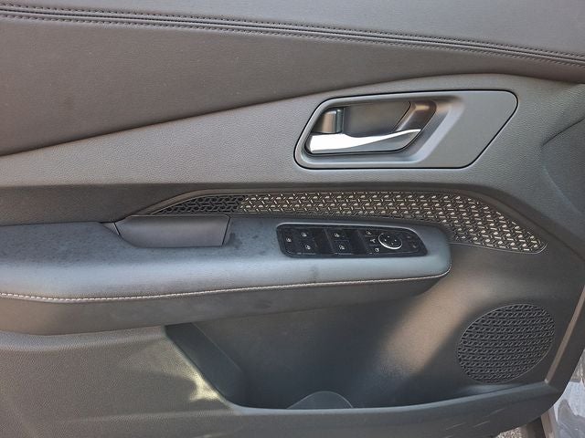 2024 Nissan Ariya VENTURE+