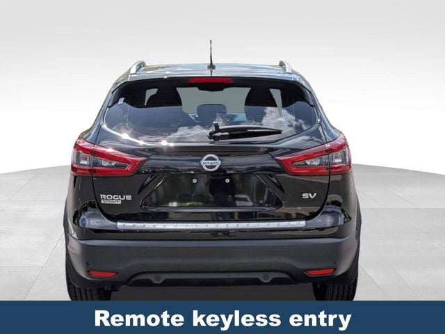 2022 Nissan Rogue Sport SV