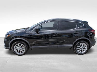 2022 Nissan Rogue Sport SV