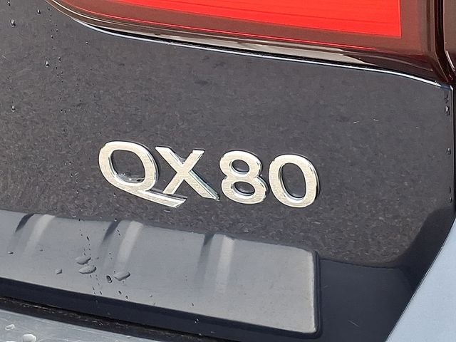 2024 INFINITI QX80 LUXE