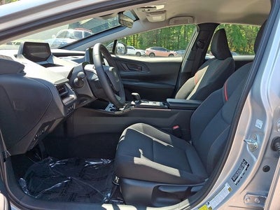2025 Toyota Prius Plug-In Hybrid SE