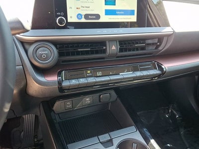 2025 Toyota Prius Plug-In Hybrid SE