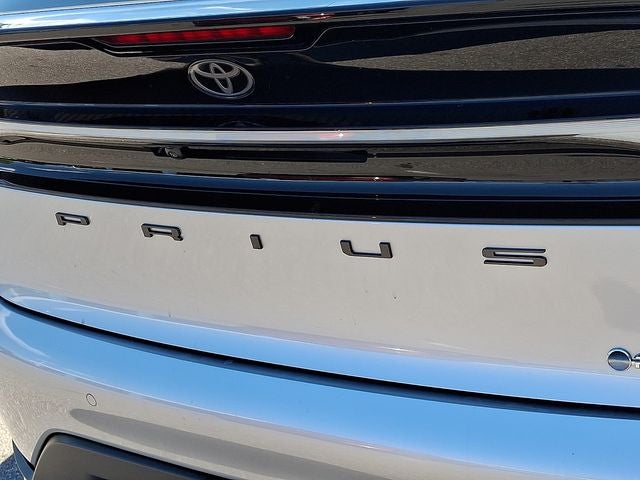 2025 Toyota Prius Plug-In Hybrid SE