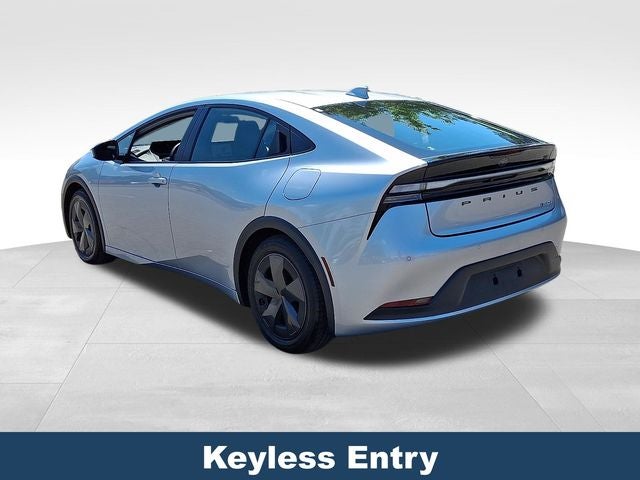2025 Toyota Prius Plug-In Hybrid SE