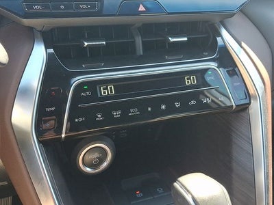 2023 Toyota Venza XLE
