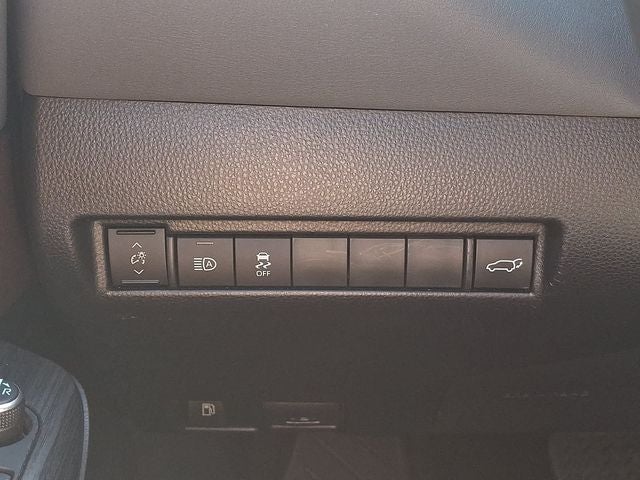 2023 Toyota Venza XLE