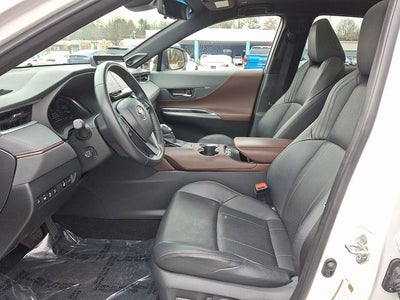 2024 Toyota Venza LE