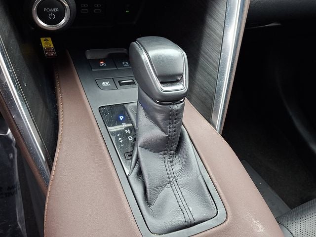 2024 Toyota Venza LE