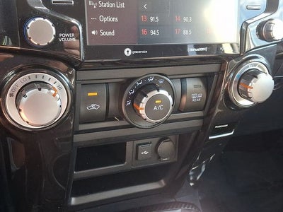 2024 Toyota 4Runner TRD Off-Road