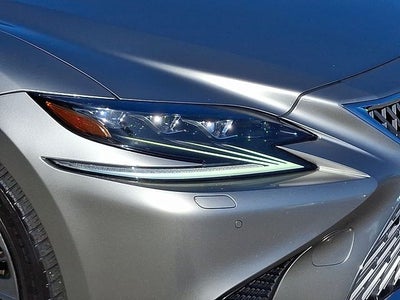 2019 Lexus LS 500h Base
