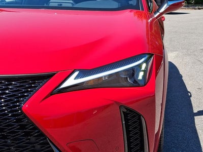 2025 Lexus UX 300h F SPORT Design