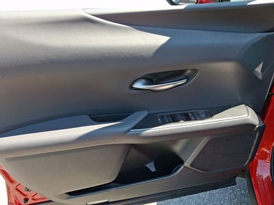 2025 Lexus UX 300h F SPORT Design