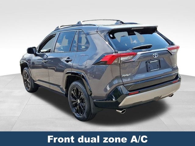 2022 Toyota RAV4 Hybrid SE