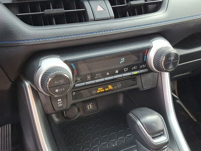 2023 Toyota RAV4 Hybrid SE