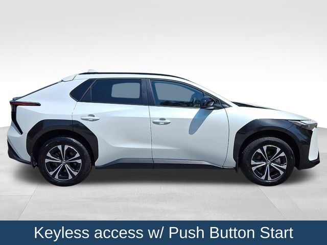 2025 Toyota bZ4X XLE