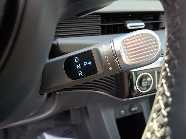 2024 Hyundai IONIQ 5 SE Standard Range