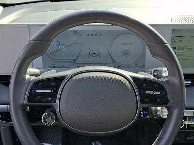 2024 Hyundai IONIQ 5 SE Standard Range