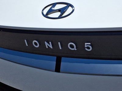 2024 Hyundai IONIQ 5 SE