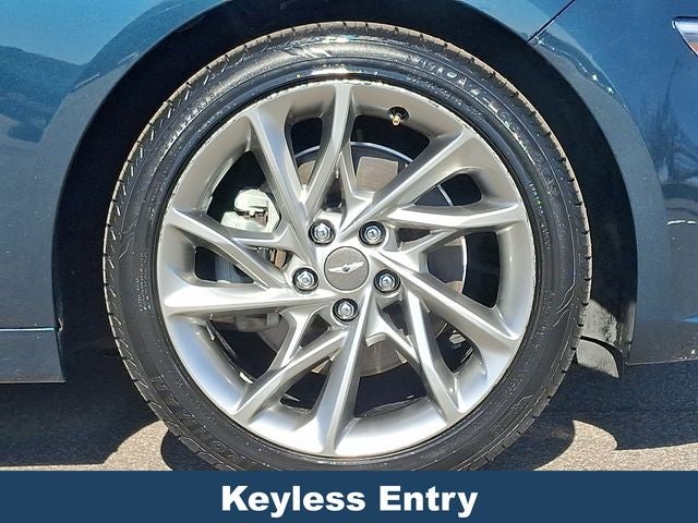 2022 Genesis G70 2.0T