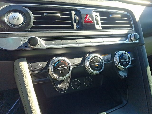 2022 Genesis G70 2.0T