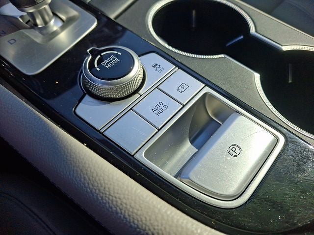 2022 Genesis G70 2.0T