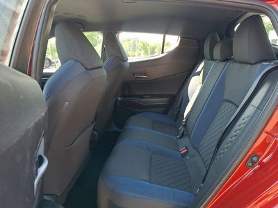 2022 Toyota C-HR XLE