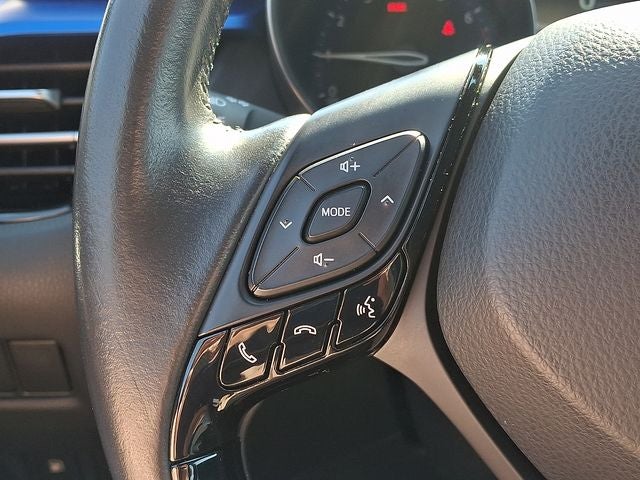 2022 Toyota C-HR XLE