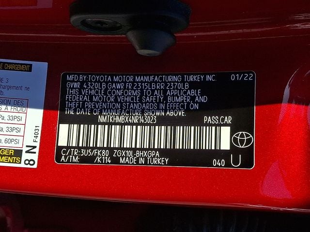2022 Toyota C-HR XLE