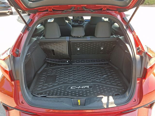 2022 Toyota C-HR XLE