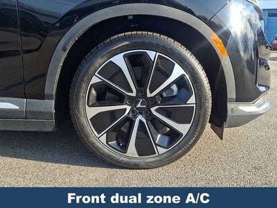 2023 VinFast VF 8 Plus