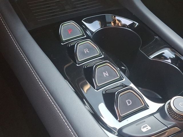 2023 VinFast VF 8 Plus