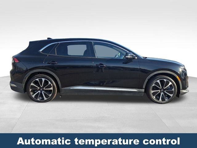 2023 VinFast VF 8 Plus